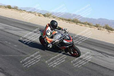 media/Dec-01-2025-Moto Forza (Mon) [[2daa91e15f]]/2-Intermediate Group/Session 4 (Turn 10 Inside)/